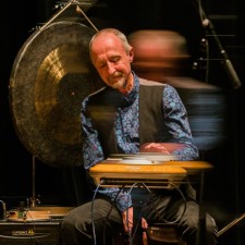 Wolfram Dix - Konzertsolist Percussion